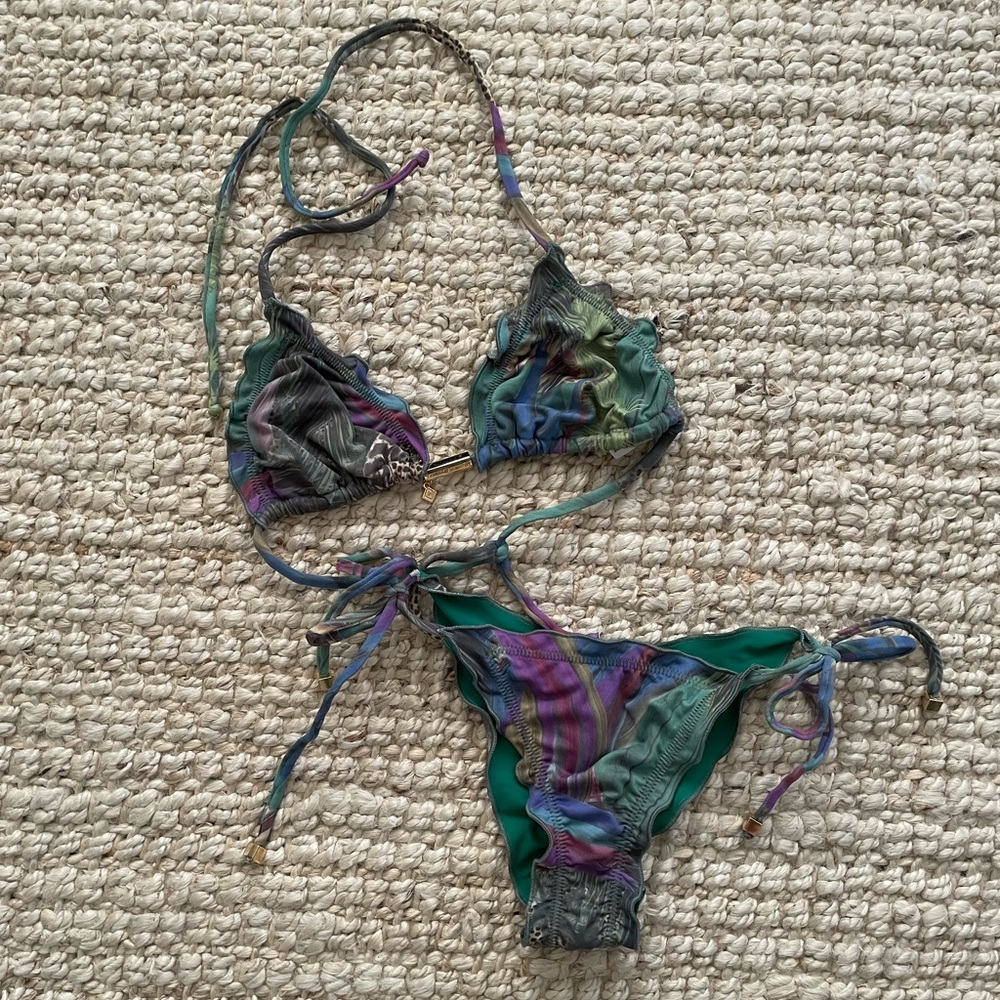 Larissa minatto Bikini